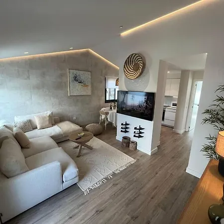 Beachfront Apartment *